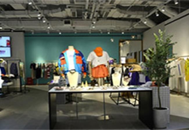 合肥服裝店裝修設(shè)計中燈光該如何設(shè)計？