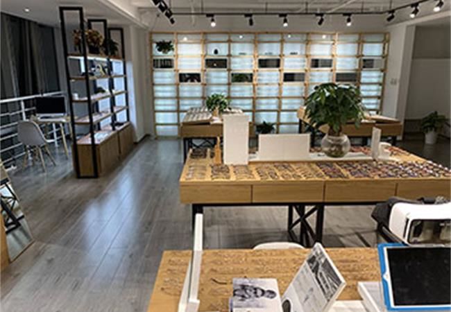 合肥眼鏡店裝修公司哪家好？耳目一新的眼鏡店設(shè)計(jì)方案